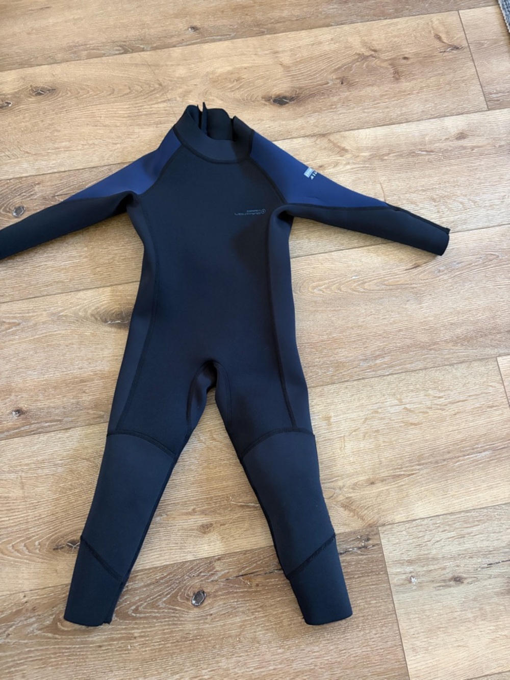 Black Full-Body Wetsuit with Navy Shoulder Panels